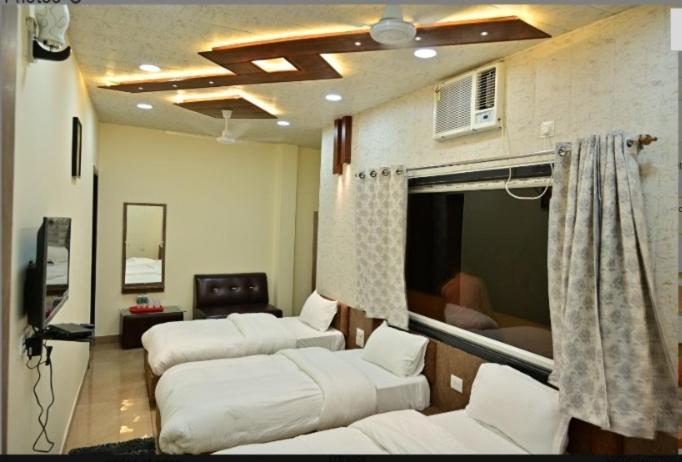 Hotel Raghuveer Inn By Bookingcare Sitapur Muafi المظهر الخارجي الصورة