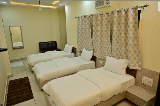 Hotel Raghuveer Inn By Bookingcare Sitapur Muafi المظهر الخارجي الصورة